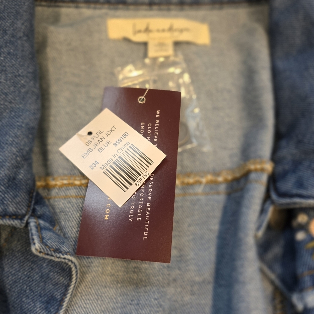 NWT'S Linda Anderson Blue Denim Jacket- Embroidered - Picture 6 of 10
